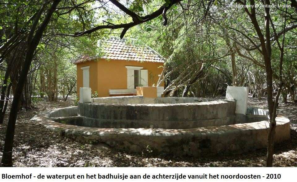 42. Bloemhof waterput en badhuisje 2010
